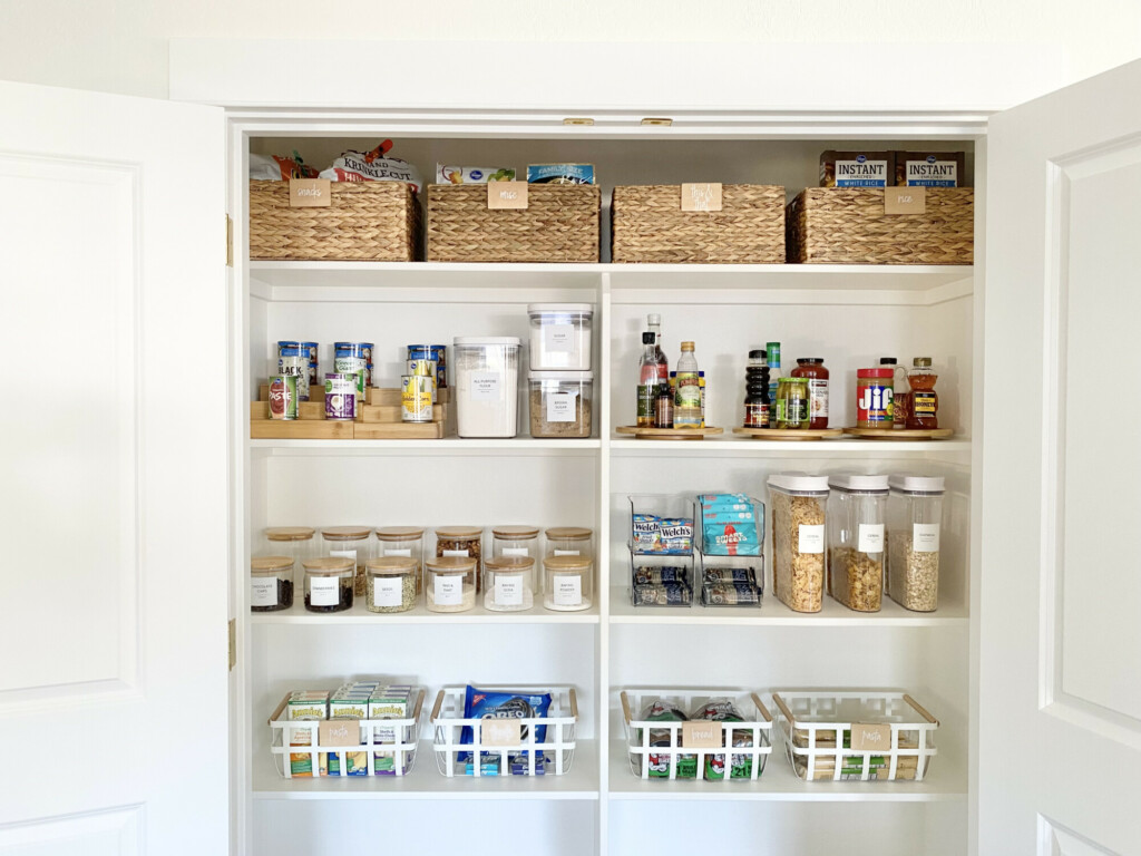Choosing the right products to organize your pantry - Everything Envy