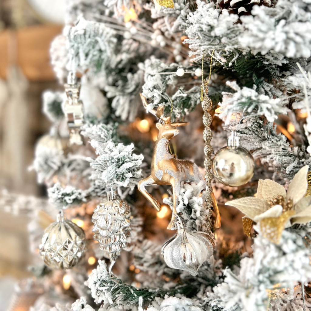 elegant christmas decorating ideas, winter holiday decorating ideas