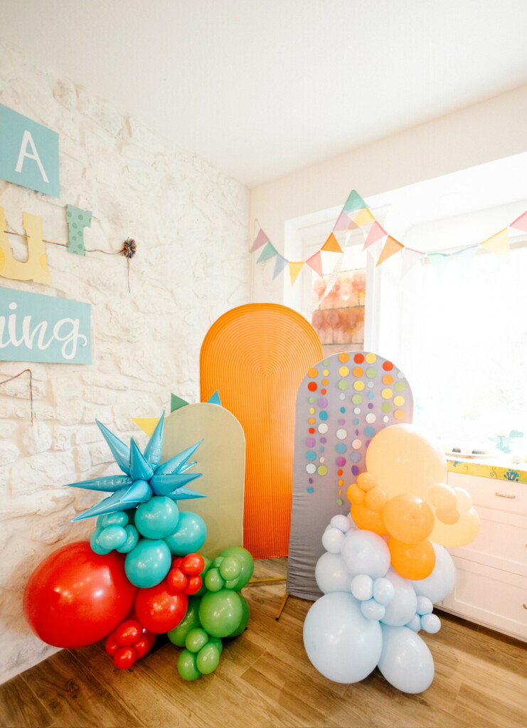 dinosaur birthday parties
