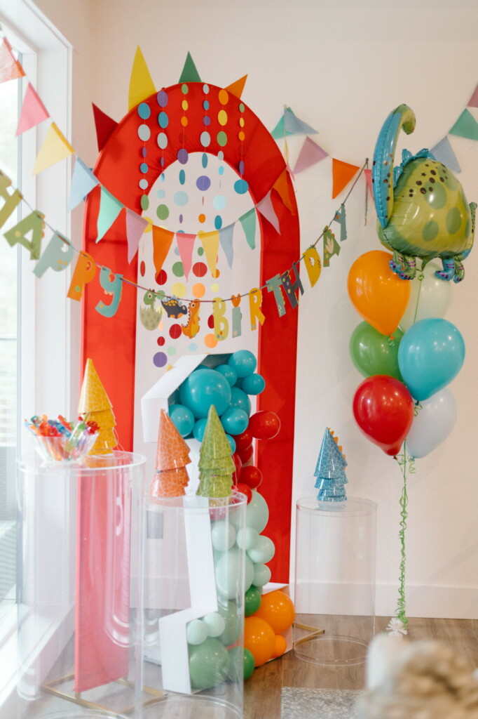 dinosaur birthday parties